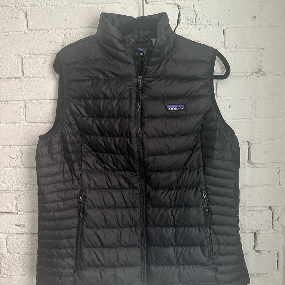 Patagonia Black Puffer Vest